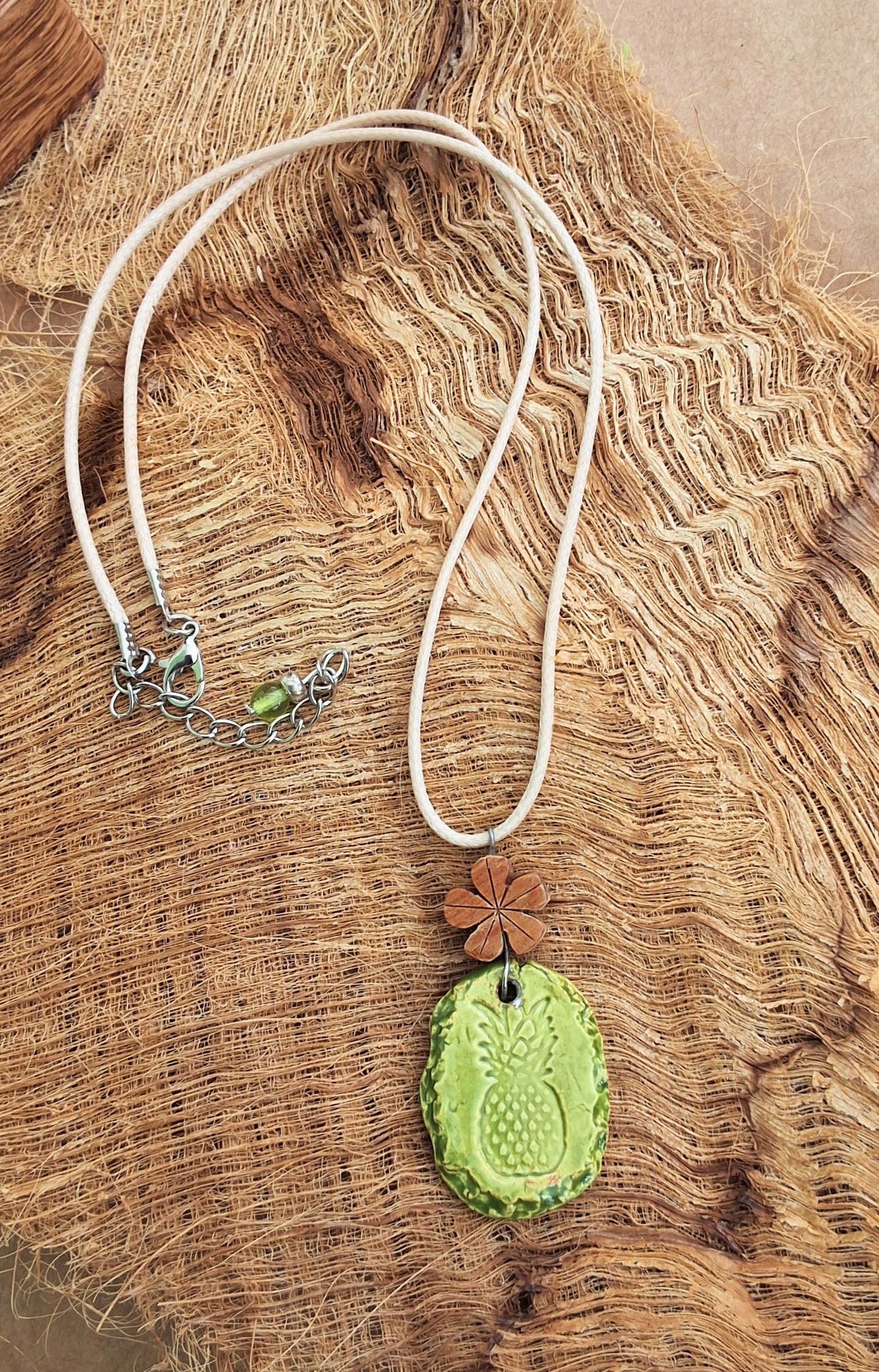 NKL-PNA01GRN: Pineapple Green Ceramic Necklace