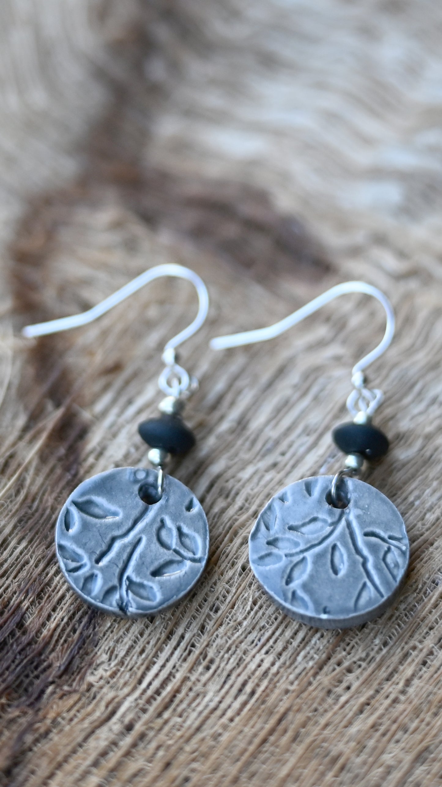 EAR-BMB01BLK: Bamboo Round Ceramic Earrings – Black Glaze