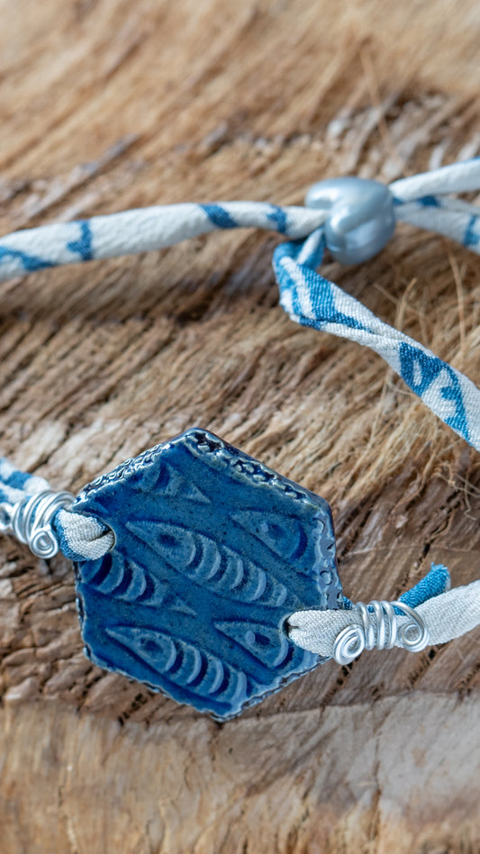BLT-FSH01ABL: Hexagon Fishes Bracelet with Repurposed Silk Kimono – Dark Blue Glaze