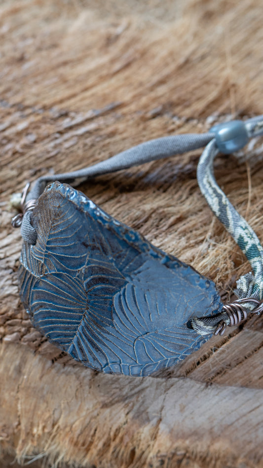 BLT-MON04BRN: Monstera Ceramic Bracelet Cuff