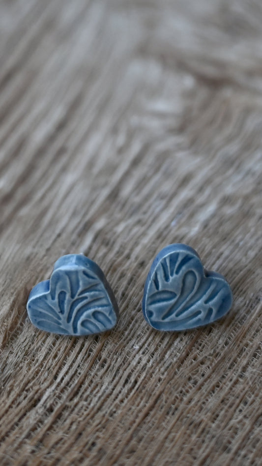 EAR-FRN01DNB: Hawaiian Fern Heart Ceramic Post Earrings in Blue glaze