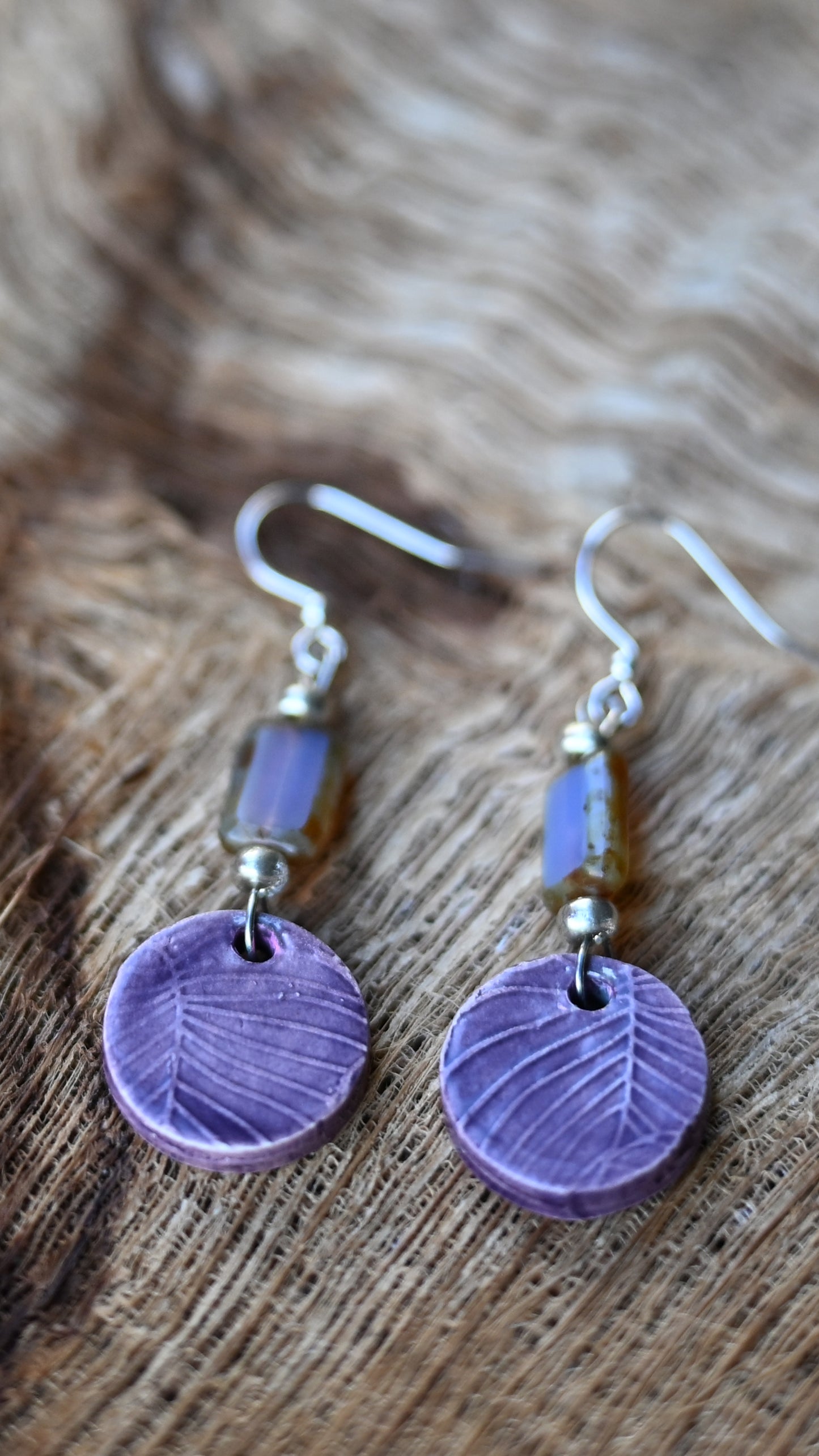 EAR-MON01PRP: Monstera Round Ceramic Earrings – Purple Glaze