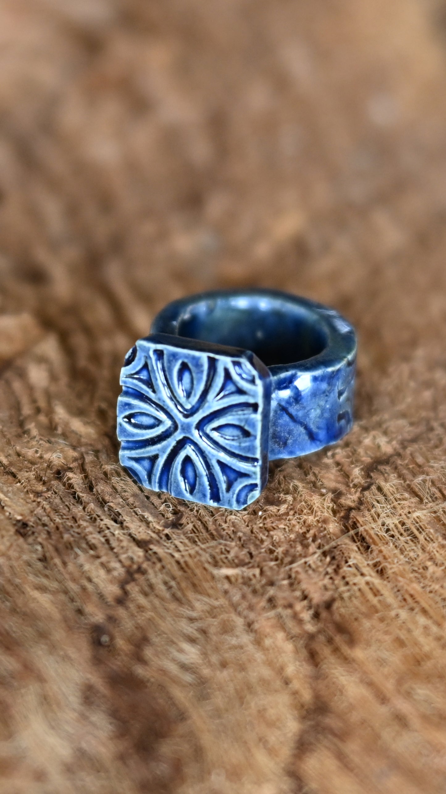RNG-FRS01ABL: Four Seasons Square Ceramic Ring
