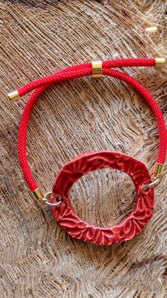 BLT-FRN01RED: Red Fern Ceramic Bracelet with Adjustable Red Cable and Gold Tips
